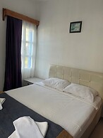 Ege Apartments