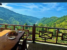 CELAZENİ BUNGALOV