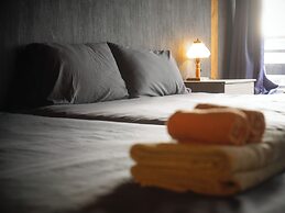 Wanderlust Inn