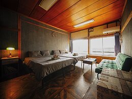Wanderlust Inn
