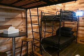 Wanderlust Inn