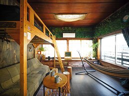 Wanderlust Inn