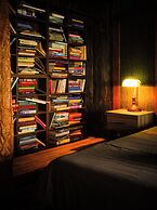 Wanderlust Inn