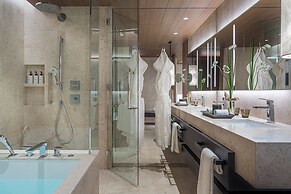 Four Seasons Hotel Osaka