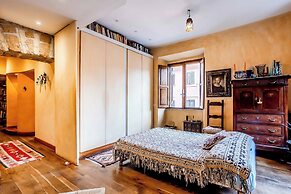 Lovely 2-bed Apartment in Roma