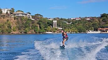 Mount Hartman Bay Estate Private Resort