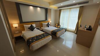 Hotel Sura Grand