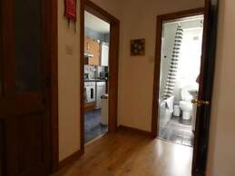 Central 2-bed Flat in Edinburgh