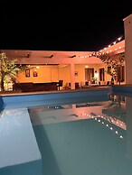 BLACK TREE HOTEL BOUTIQUE