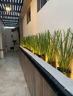 BLACK TREE HOTEL BOUTIQUE