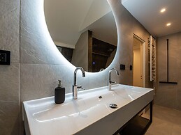 Beautiful Apartment on the First Floor Abcoude