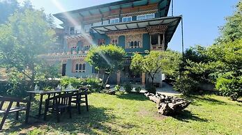 Taktsangri-La