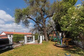 Yagappa Heritage Resort