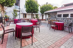 Yagappa Heritage Resort