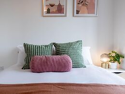 Two-bedroom by Leeds Art Gallery by Belvilla