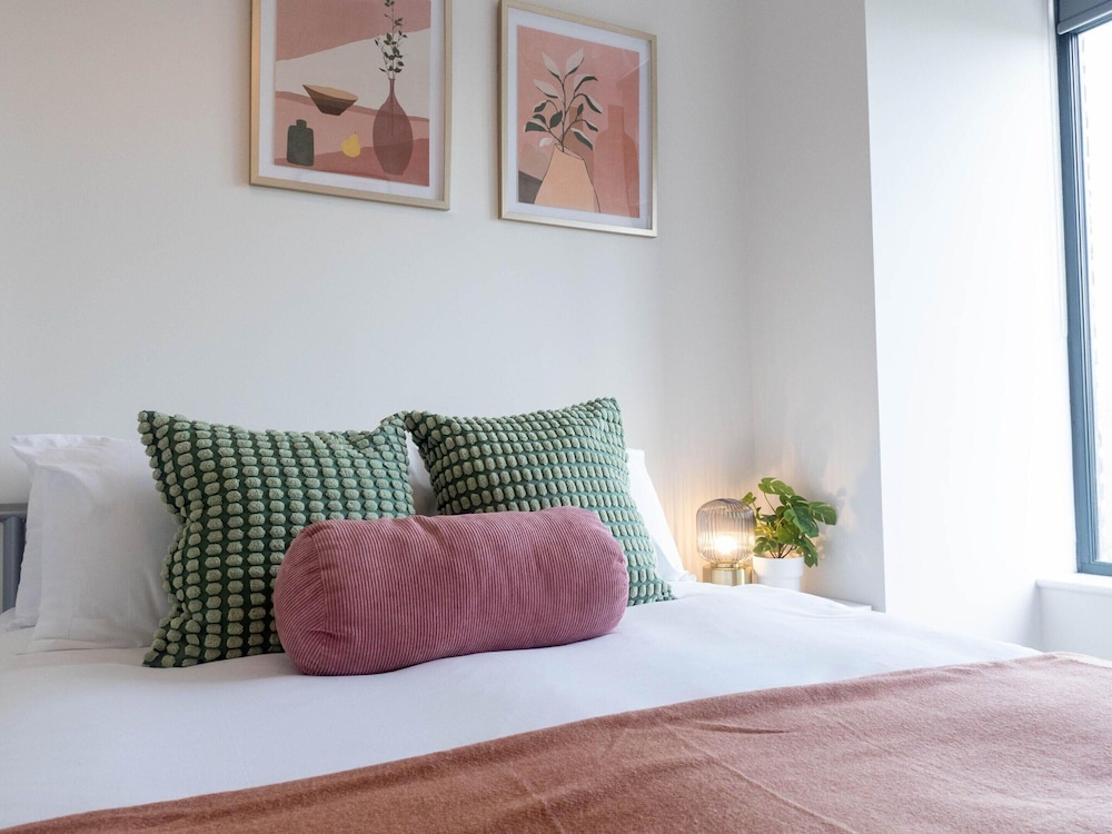 Two-bedroom by Leeds Art Gallery by Belvilla