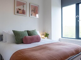 Two-bedroom by Leeds Art Gallery by Belvilla