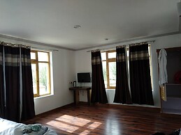 Hotel Leh Residency