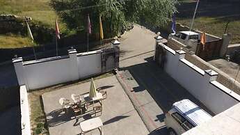 Hotel Leh Residency