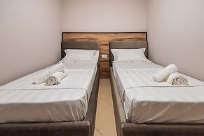ApartHotel EDA