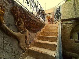 Stone Age Mansion