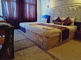 Stone Age Mansion