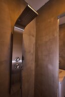 Ola Boutique Hotel