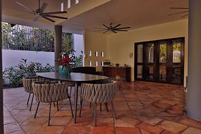 Ola Boutique Hotel