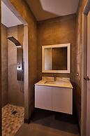 Ola Boutique Hotel