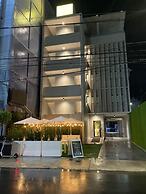 Ola Boutique Hotel