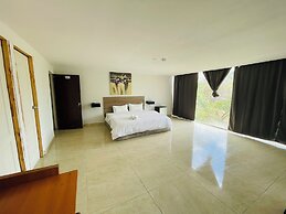 Gorgona Beach Hotel