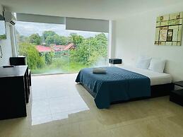 Gorgona Beach Hotel