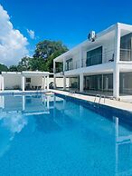 Gorgona Beach Hotel