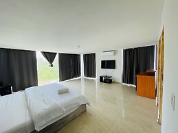 Gorgona Beach Hotel