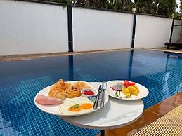 Maha Kali Hotel