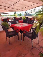 Lux Suites Diani Airstrip Villas