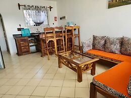 Lux Suites Diani Airstrip Villas
