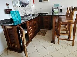 Lux Suites Diani Airstrip Villas