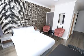 VR Apartments