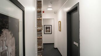 VR Apartments