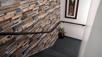 VR Apartments