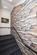 VR Apartments