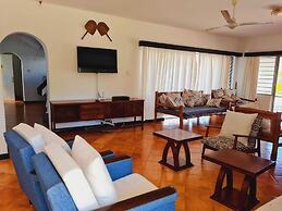 Lux Suites Sanuna Villas Diani