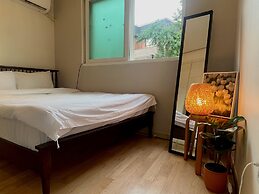Jnineguesthouse