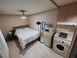 Jnineguesthouse