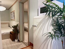 Jnineguesthouse