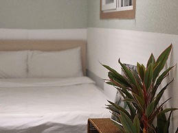Jnineguesthouse