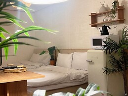 Jnineguesthouse