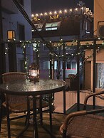 Jnineguesthouse