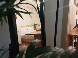 Jnineguesthouse